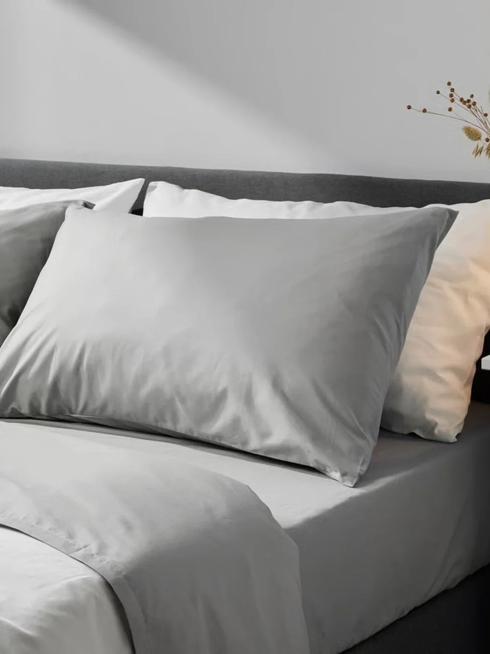 Gray Cotton Pillowcase Set - Queen